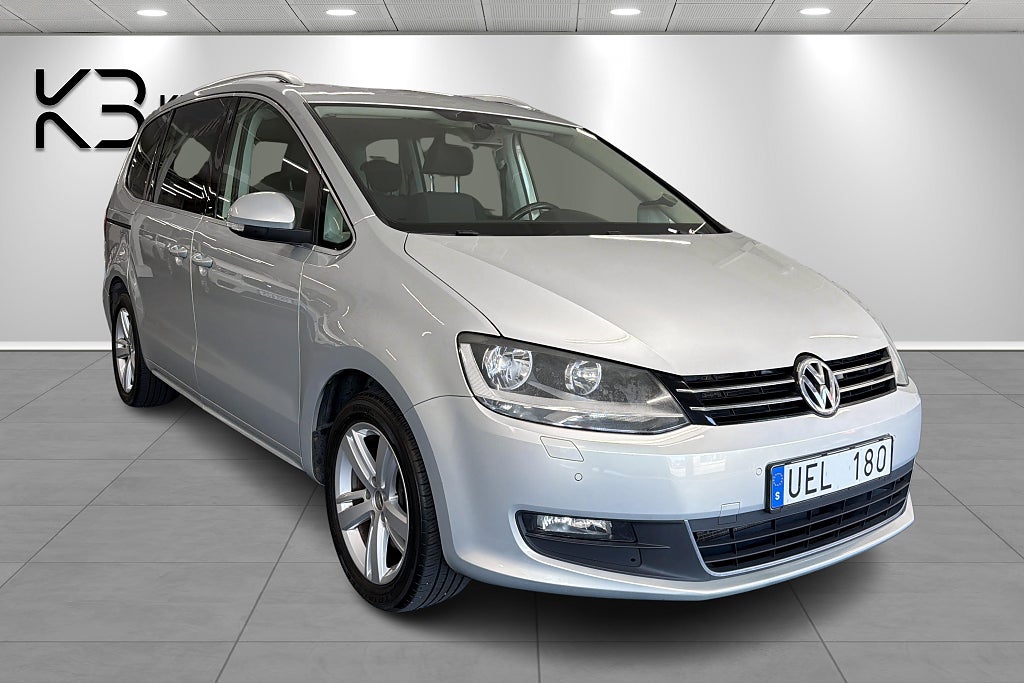 Volkswagen Sharan 7-seater 2.0 TDI Dragkrok Kamera GPS Panorama SoV-däck