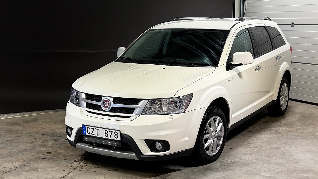 Fiat Freemont 2.0 Multijet 4x4 / 7 sits / tv / drag / barnstolar / 