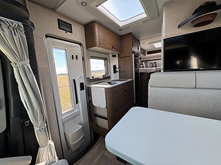 Husbil-halvintegrerad Hymer ML-T 580 Mercedes 4x4 190HK Automat! Endast 750 mil! 4 av 21