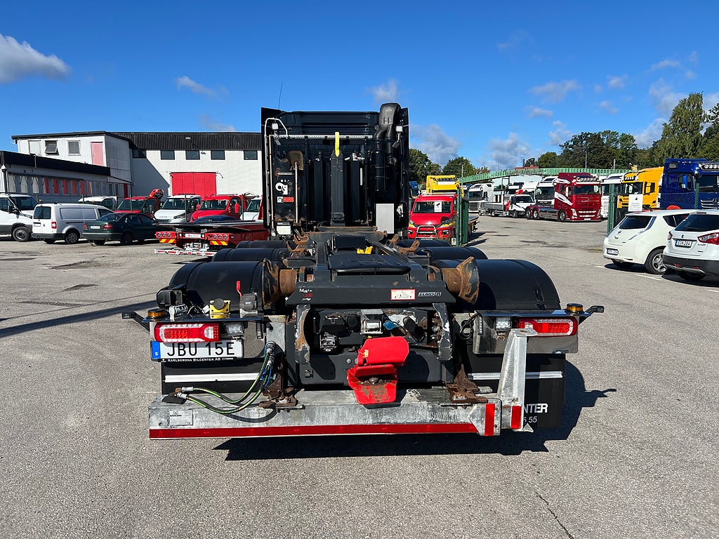 Mercedes-Benz Arocs 3251 Tridem Lastväxlare, Fullt Plogutrustad