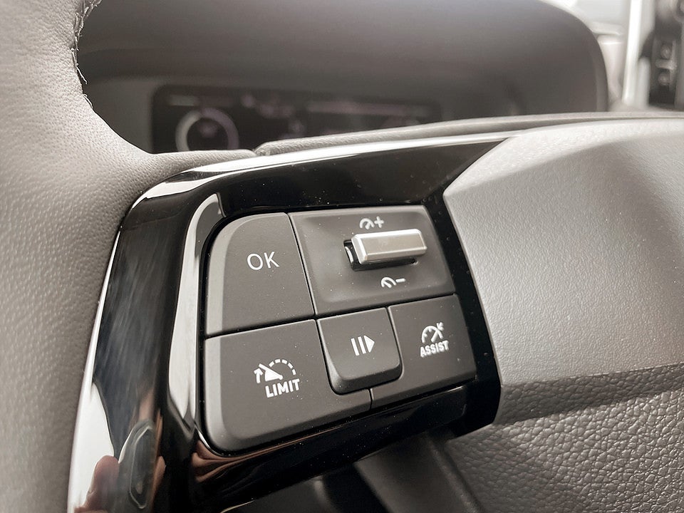 Bild på Opel Combo 130hk Aut L2 - EDITION! Värmare & Dragkrok