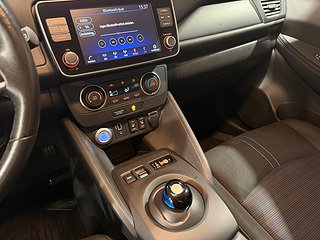 Halvkombi Nissan Leaf 17 av 21