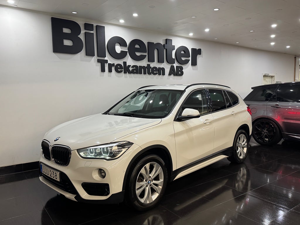 BMW X1 sDrive18d Steptronic SportLine Eu6 Navi*B-Lamera*LED