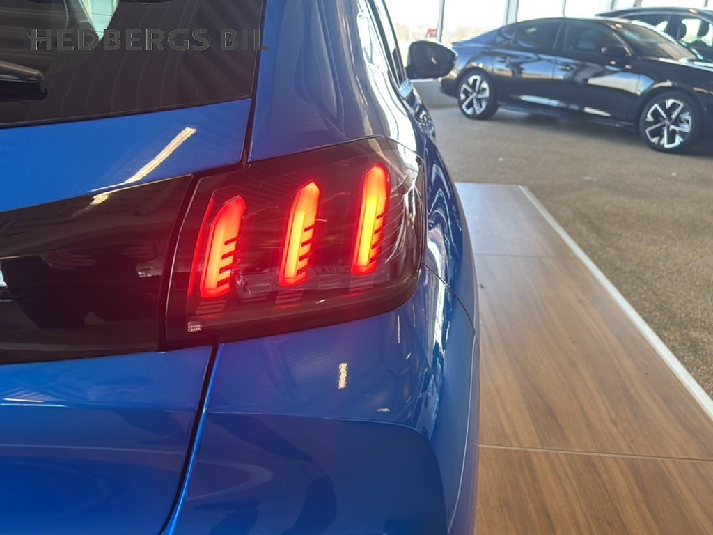 Peugeot 208 Allure 1.2 PureTech 101HK  thumbnail