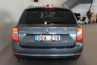Kombi Skoda Superb 5 av 24
