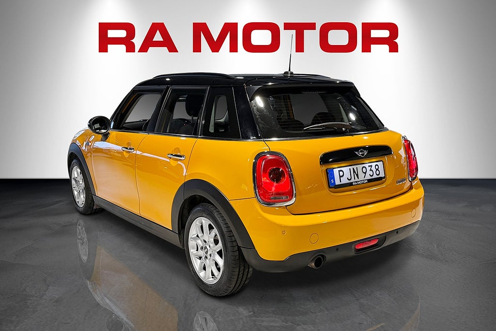 MINI Cooper 5-dörrars Pepper | Automat | P-sensorer bak 2017