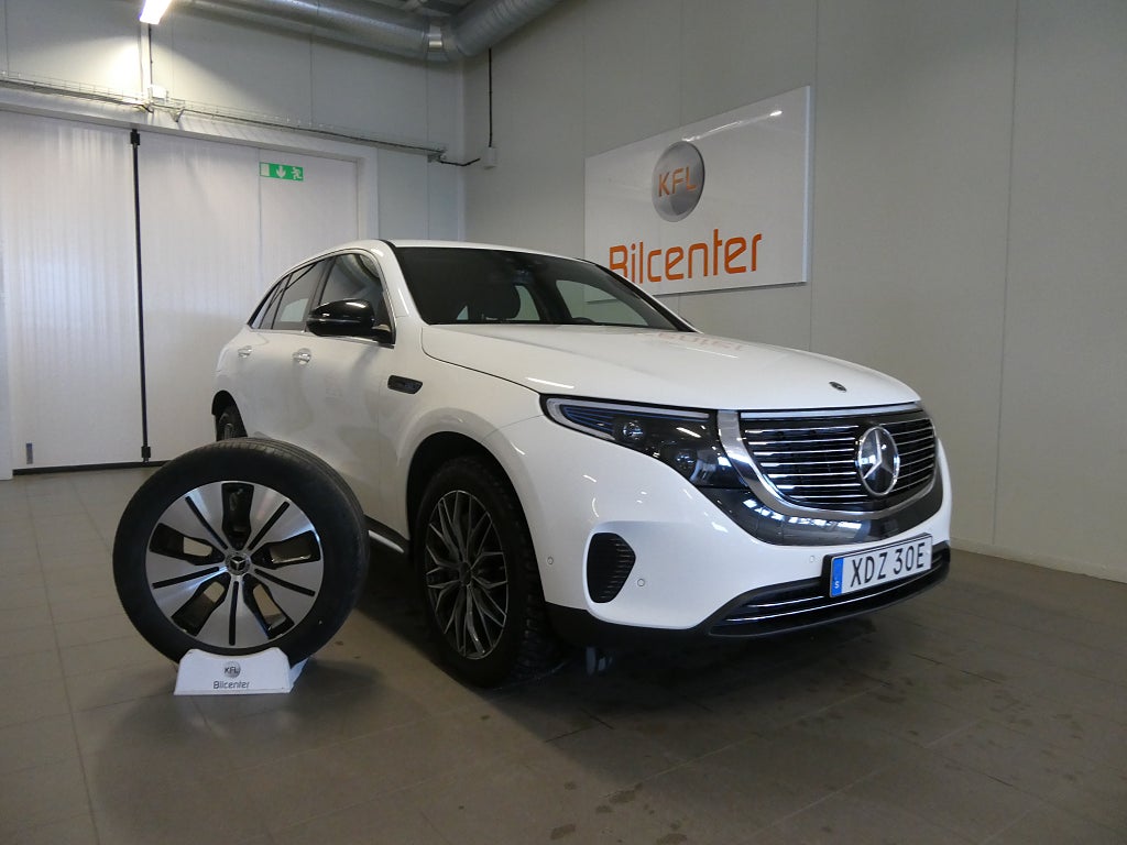 Mercedes-Benz EQC 400 4MATIC *3,99%RÄNTA* Drag-Kamera-Värmare-Navi-SoV