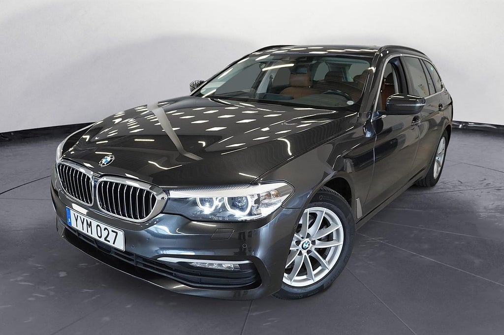 BMW 520d xDrive Touring Sport Line Navi Värmare DAP Panorama Drag Keyless