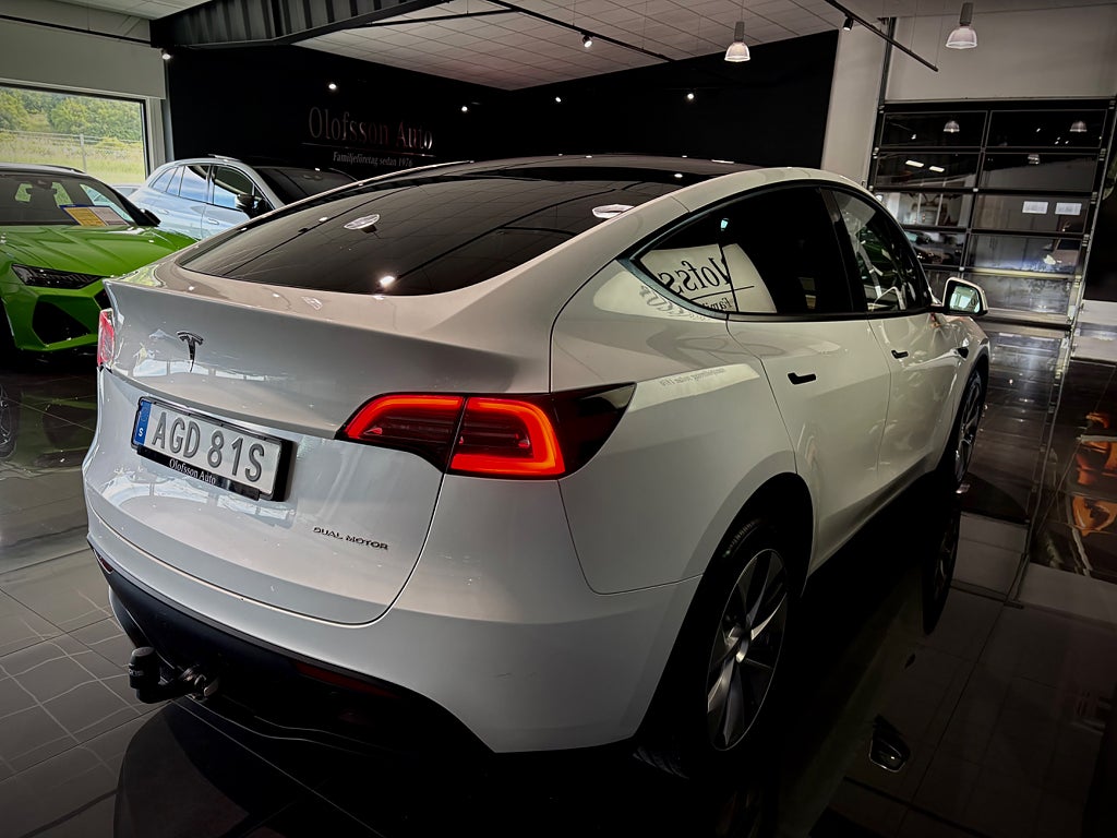 Tesla Model Y Long Range AWD 514hk - bild 12