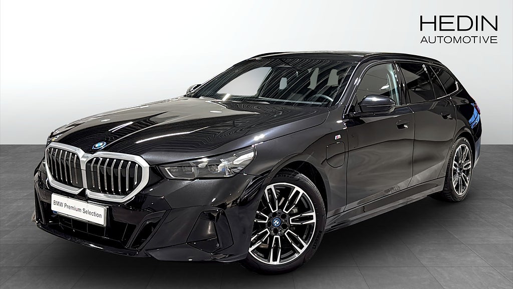 BMW 530e xDrive Touring M-Sport / Drag / H&K / 19"