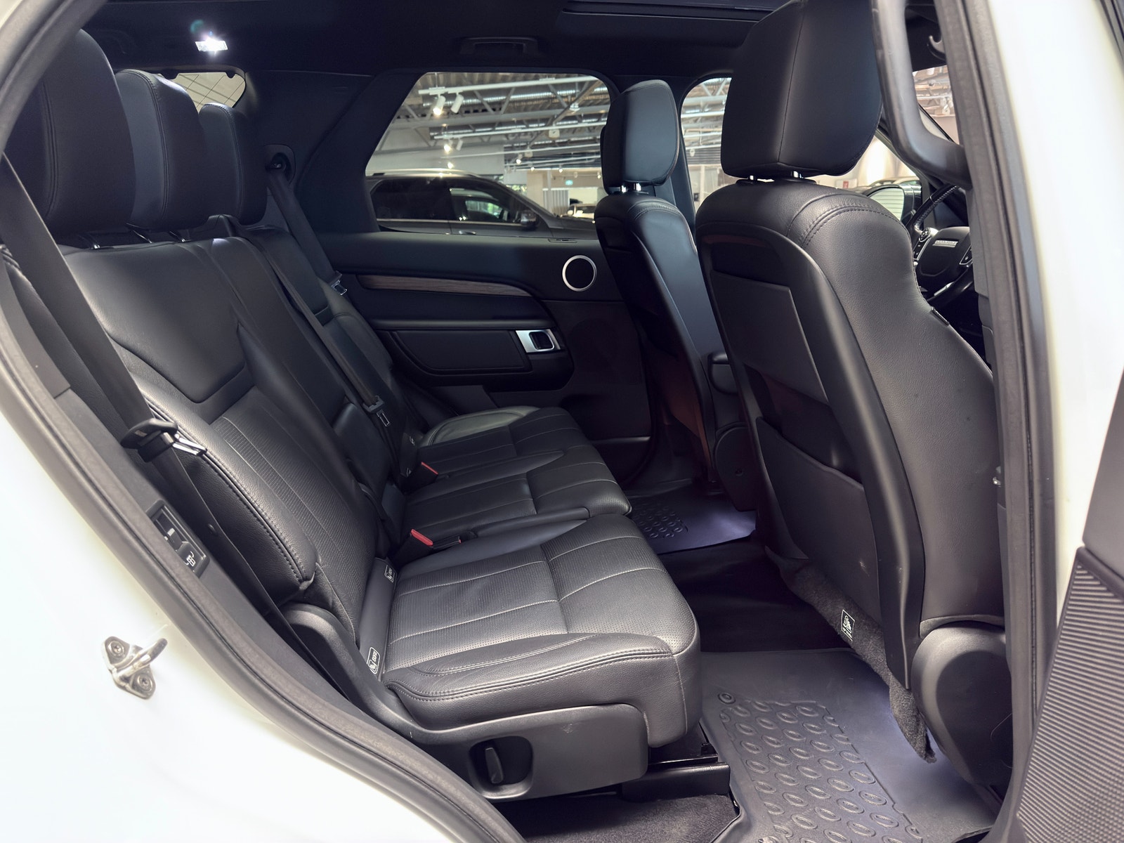 Land Rover Discovery SD4 240hk HSE | 7-sits | Drag | Panorama 2017 - miniatyr 21