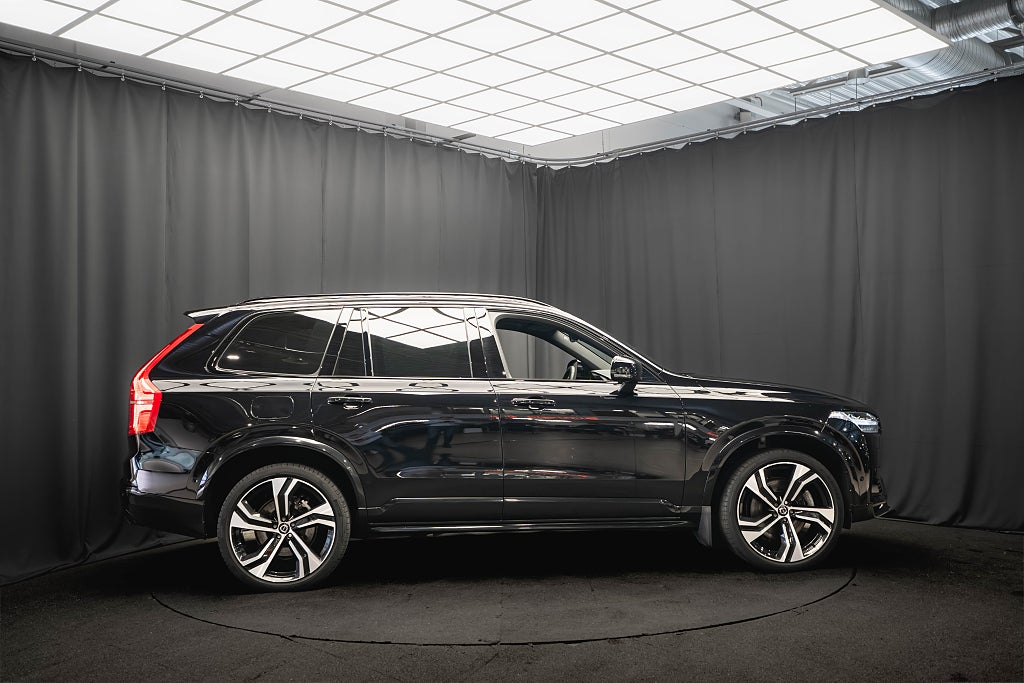 Volvo XC90 Recharge T8 AWD ULTIMATE DARK 7-sits B&W LUFT 22'' MOMS