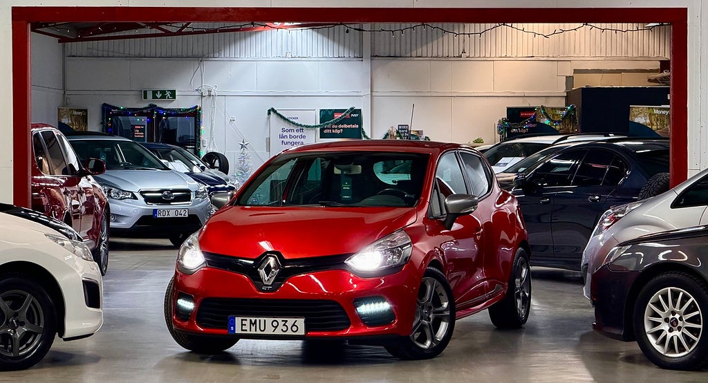Renault Clio 1.2 TCe EDC GT Ny-Servad & Levereras Ny-Besiktad