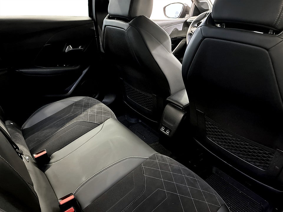 Bild på Peugeot e-208 GT 50kWh 136hk Aut B-KAMERA CARPLAY 