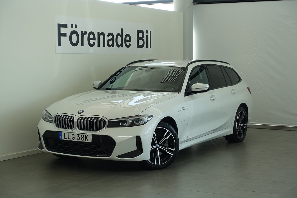 BMW 330e Touring M Sport Drag Parkassist Rattv 18" 4,95% rän
