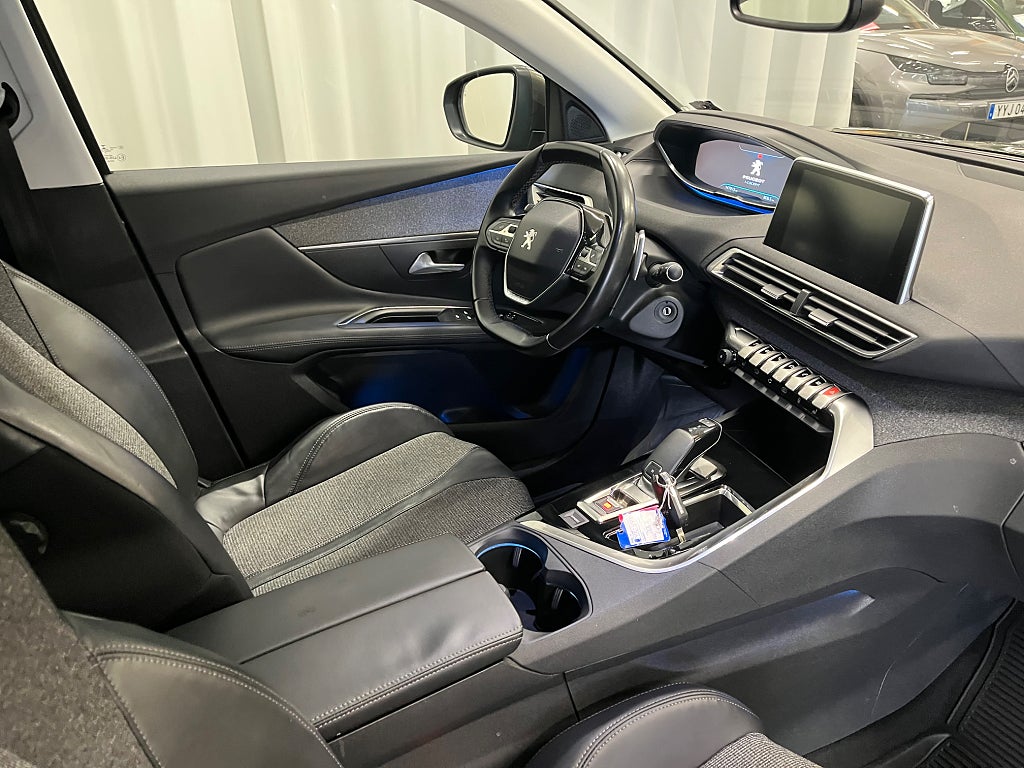 Peugeot 3008 1.2 PureTech 130 EAT Allure  thumbnail