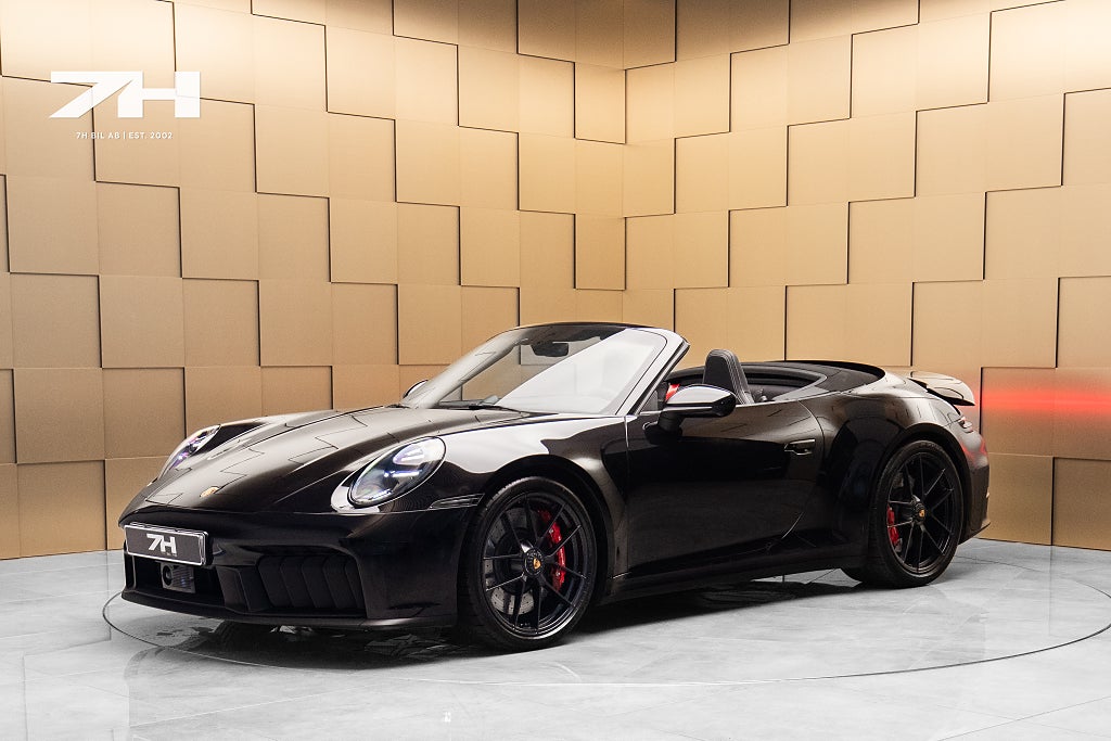 Porsche 911 992 Carrera GTS Cabriolet / 18-väg / NYA Mod. / BOSE®