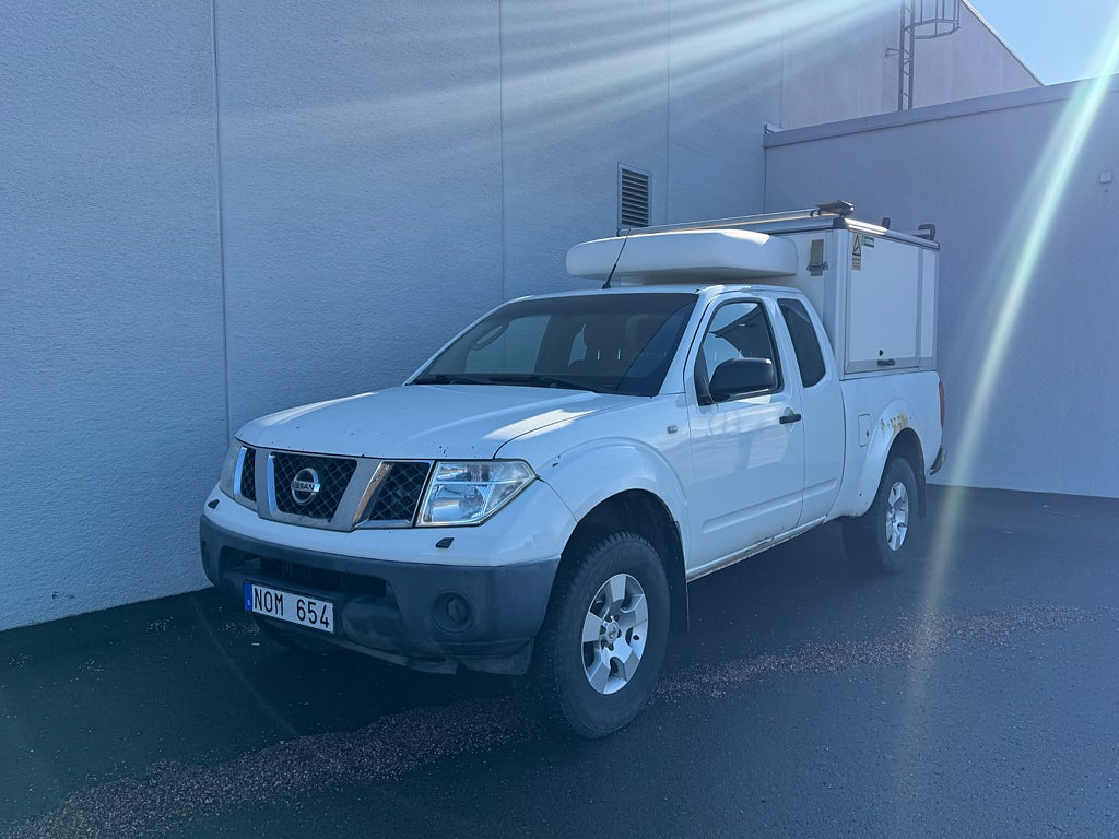 Nissan Navara King Cab 2.5 dCi 4x4 Kåpa Dtag 