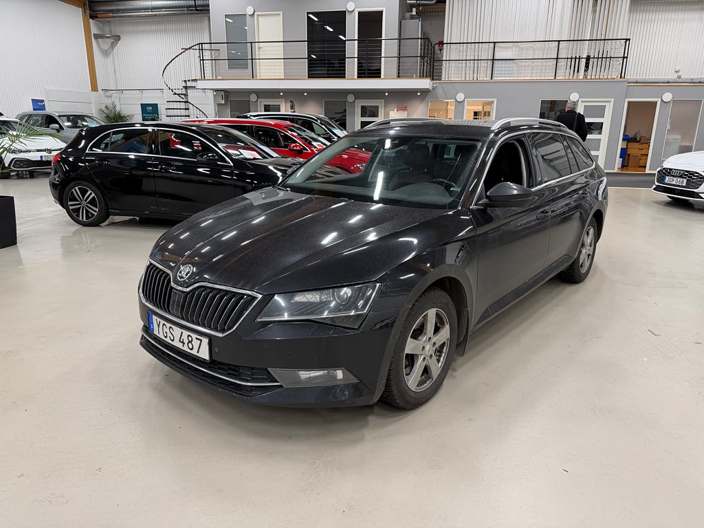 Skoda Superb Kombi 2.0 TDI 4x4 SCR Drag 2,99%Ränta