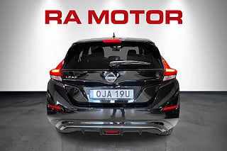 Halvkombi Nissan Leaf 6 av 21