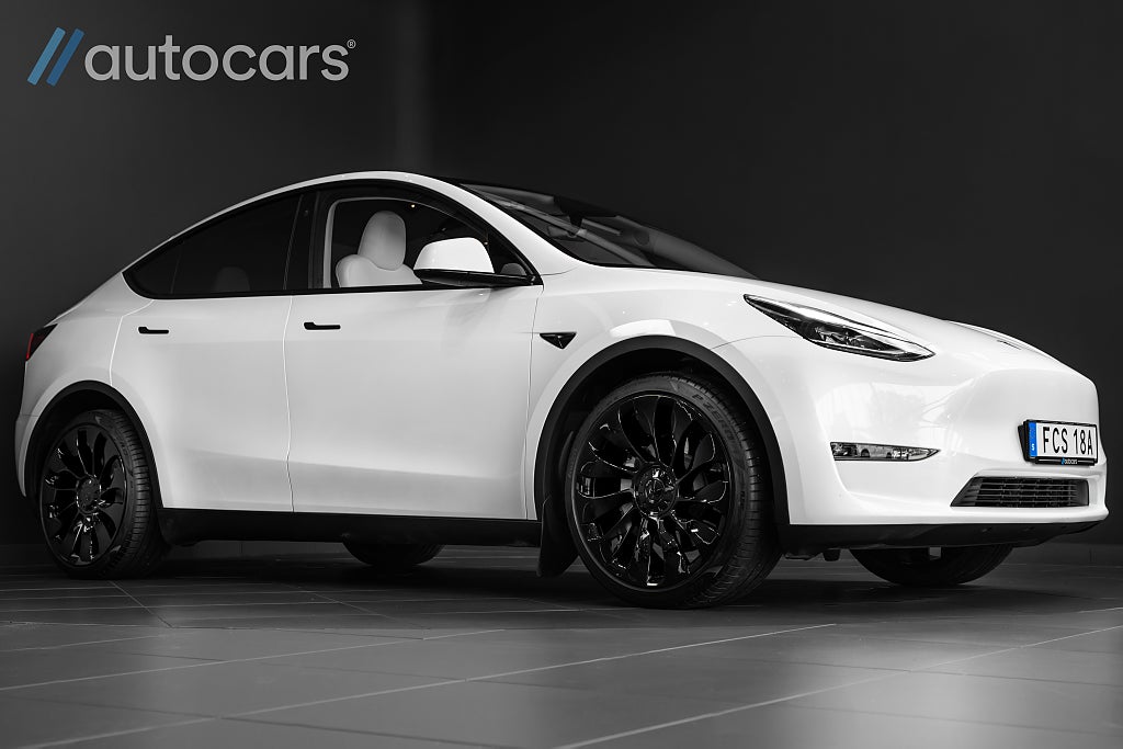 Tesla Model Y Long Range AWD Uppgraderad Autopilot|21"|Drag|Panorama