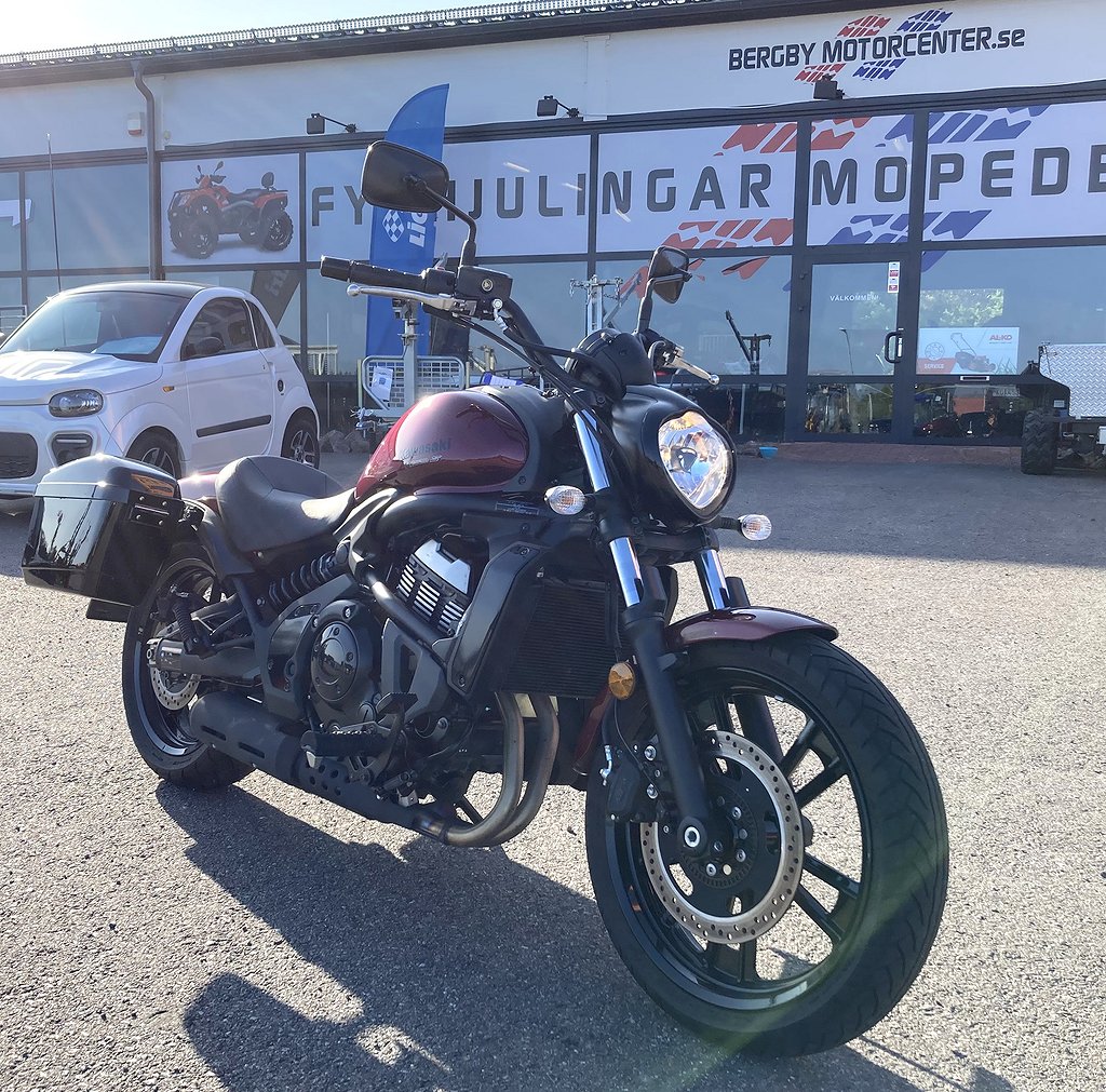 Kawasaki 650 VULCAN S, Packlådor bak