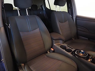 Halvkombi Nissan Leaf 7 av 21