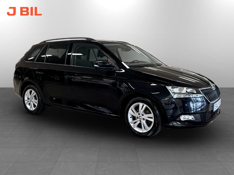 Skoda Fabia Style Kombi 1.0 TSI 95hk PANO CARPLAY DRAG