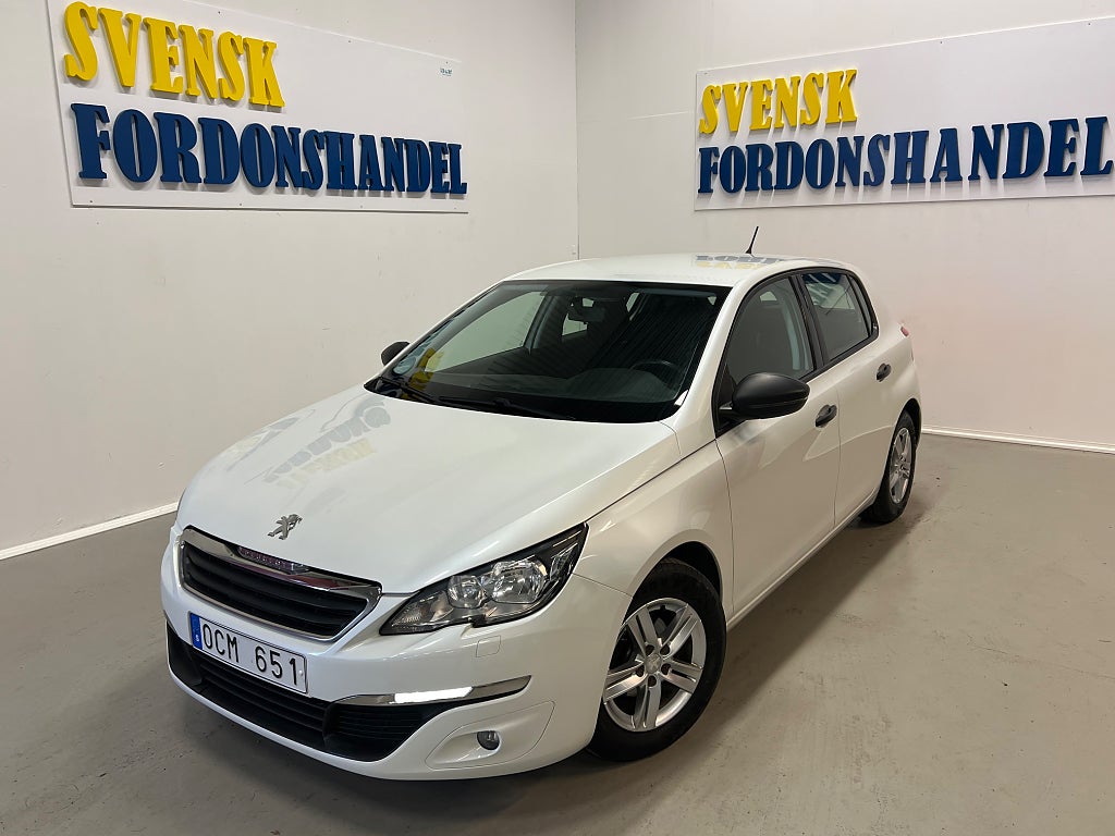 Peugeot 308 1.2 VTi Access Dragkrok (15.000 Mil) Årsskatt = 448 KR