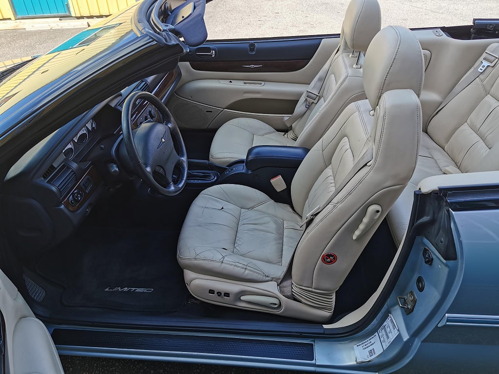 Chrysler Sebring Convertible 2.7 V6 Automatic, 4-trins, 203ps, 2001