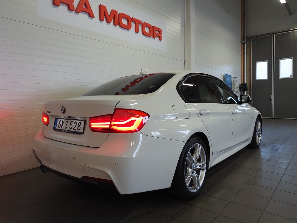 BMW 320d Sedan xDrive 190hk M Sport |Navi|Skinn|Kamera|Drag|