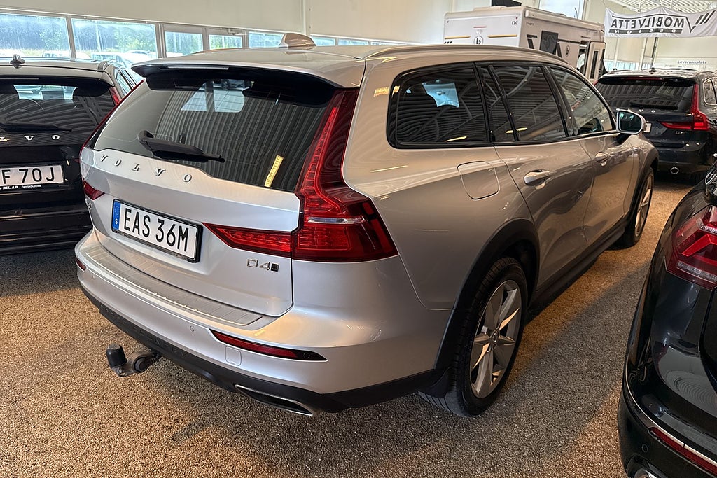 Volvo V60 Cross Country D4 AWD Geartronic Advanced SE II Kamera Drag Värmamare miniatyr 4