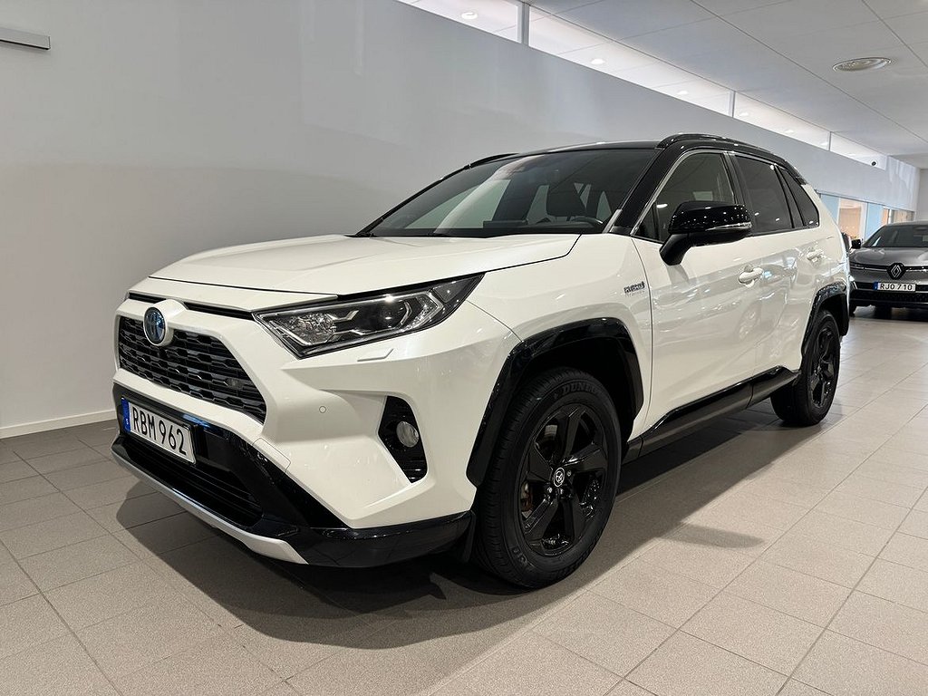 Toyota RAV4 Hybrid AWD-i E-CVT Style / Rabattkampanj /