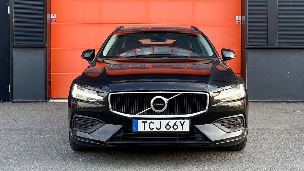 Volvo V60 B4 Momentum Advanced Pro Edition