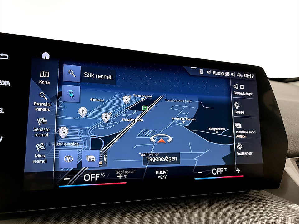 Bild på BMW X1 xDrive30 64.7kWh 306hk Aut B-KAMERA WIDESCREEN DRAG