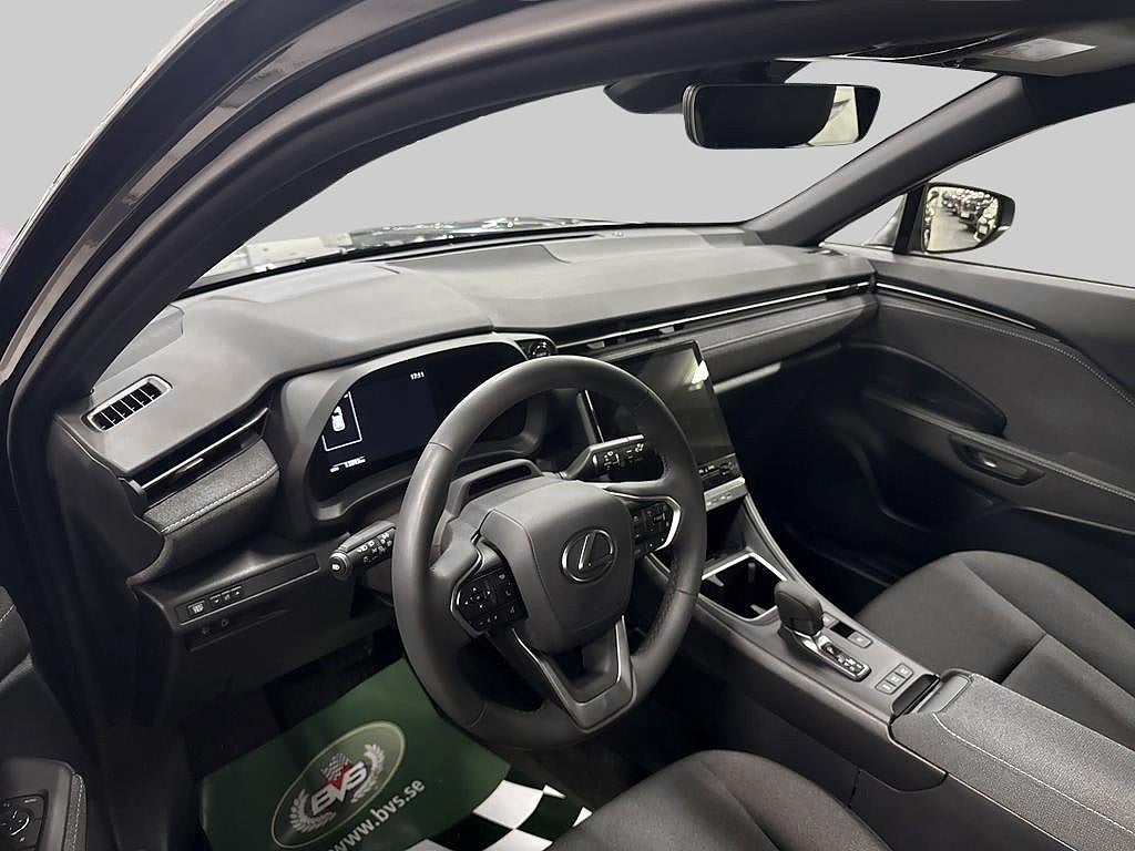 Lexus LBX 2025 - miniatyr 9