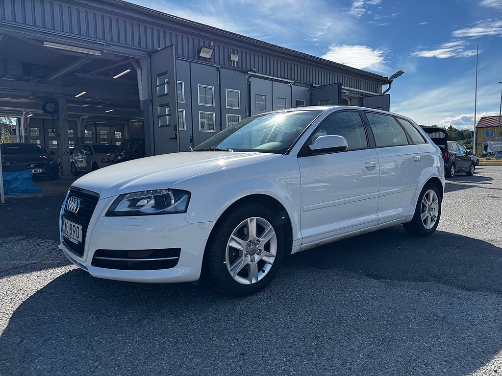 Audi A3 Sportback 1.6 TDI S TronicAuto PDC