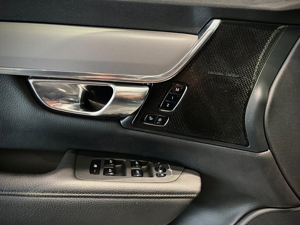 Volvo V90 B4 AWD Momentum Advanced Edition Värmare Harman Kardon - bild 10