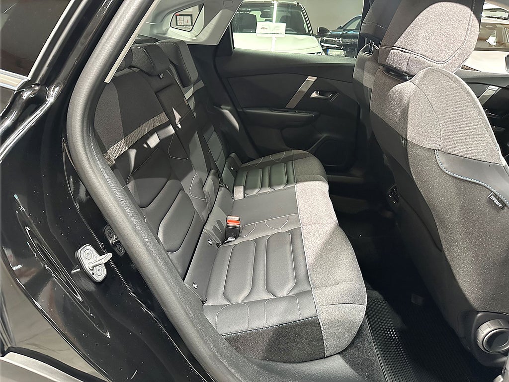 Bild på Citroën C4 X Shine 1.2 PT 130hk Aut - 360-KAMERA,NAV,HUD