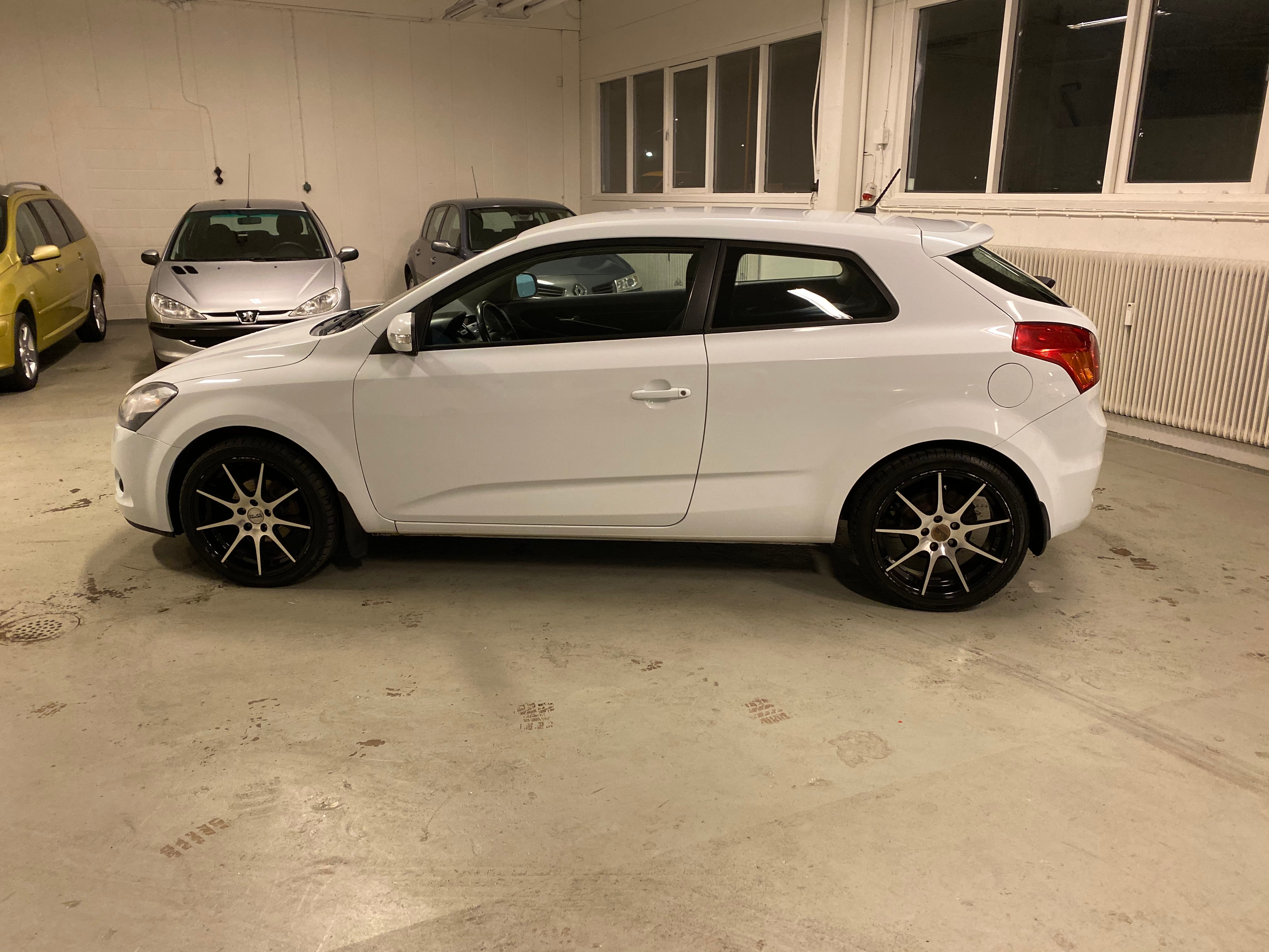 Kia Ceed 1.6 CRDi 115hk 2010, bild 5/41