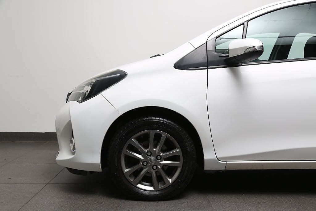 Toyota Yaris 1,33 Dual VVT-i Multidrive S Active 5-dörrar Kamera 2015