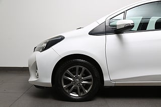 Halvkombi Toyota Yaris 6 av 24