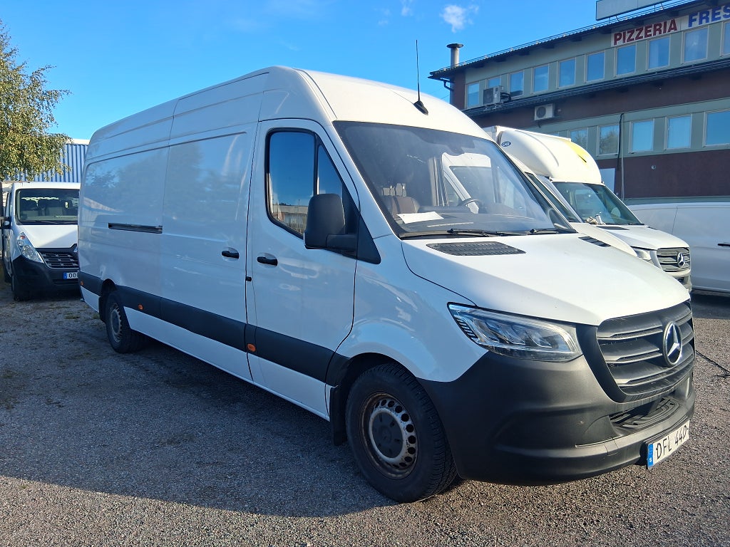 Mercedes-Benz Sprinter 311 CDI RWD Maxi 7G-Tronic Plus 