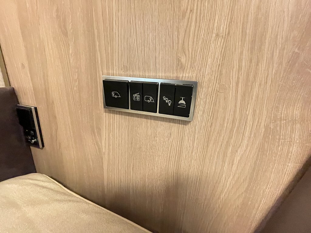 Kabe Royal 520 XL KS /ALDE/Solcell/Ugn/Väldigt fint skick - Kabe