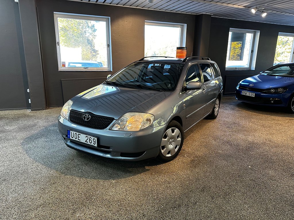 Toyota Corolla Kombi 1.6 VVT-i Motorvärmare Dragkrok