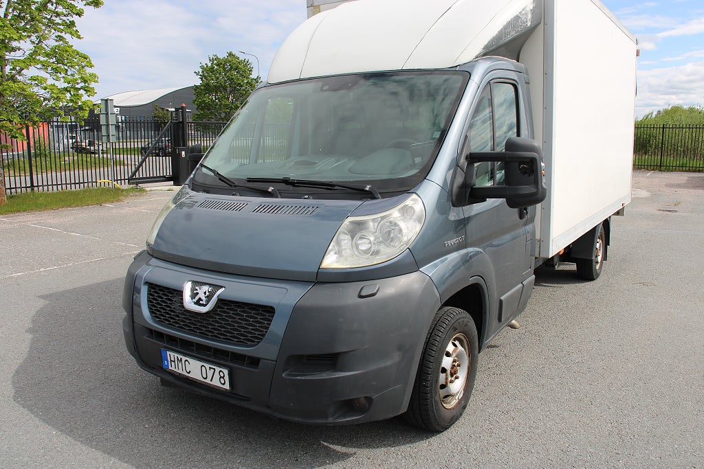 Peugeot Boxer Chassi Cab 335 2.2 HDi Bakgavellyft 3-sits Kamera Ny besiktigat 