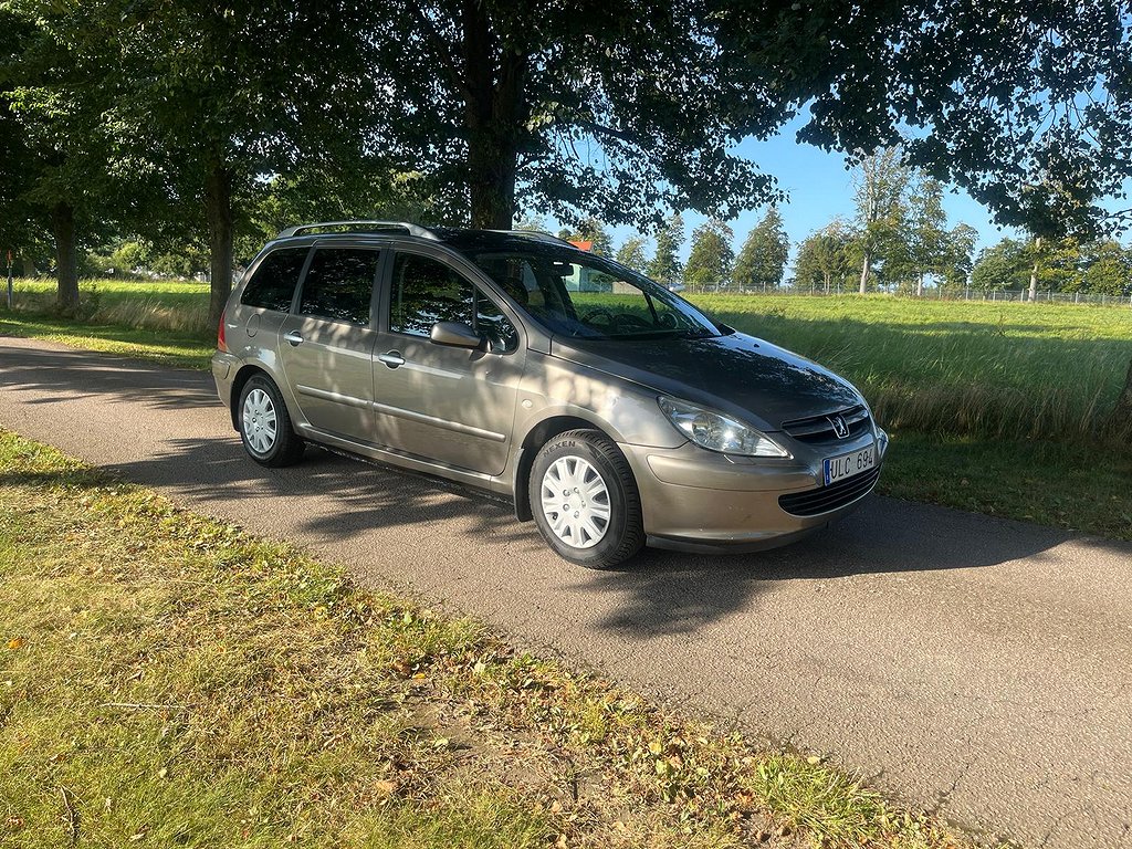 Peugeot 307 Svensksåld, Ny besiktigad, Dragkrok, Automat 