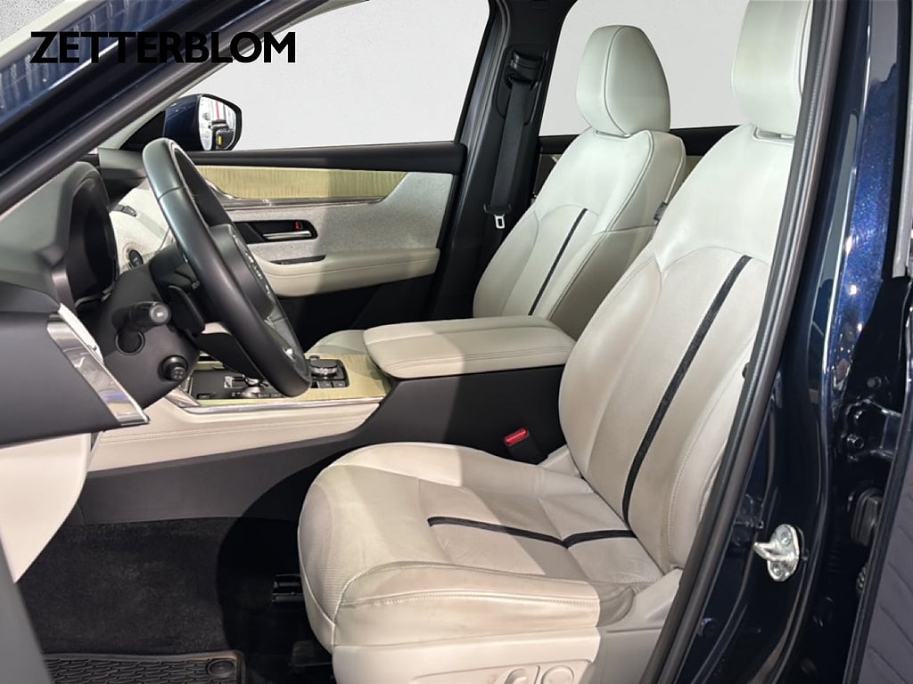 SUV Mazda CX-60 7 av 15