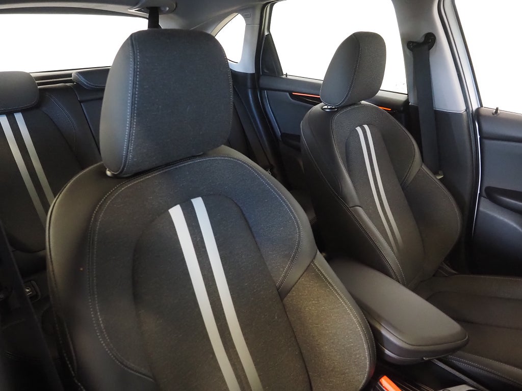 BMW 220 d xDrive Active Tourer Sport line M-Värm Navi Drag 2019