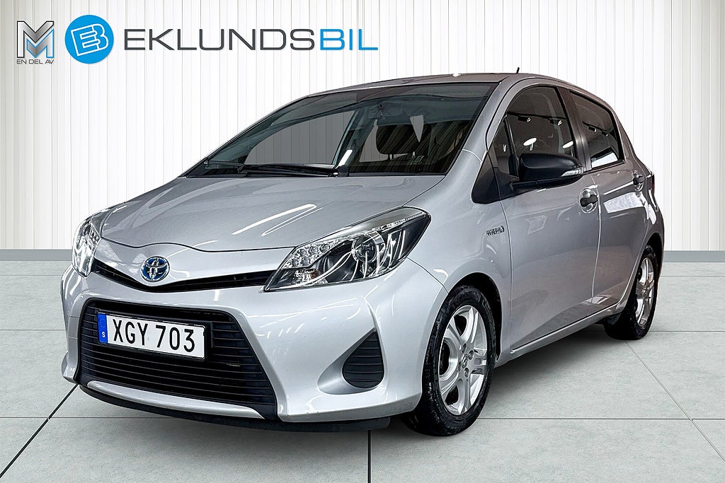 Toyota Yaris Hybrid 101hk Automat Life AUX 2-ägare 